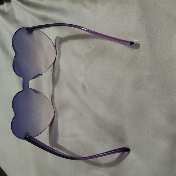 Purple faded heart sunglasses hand polished - Picture 2 of 2